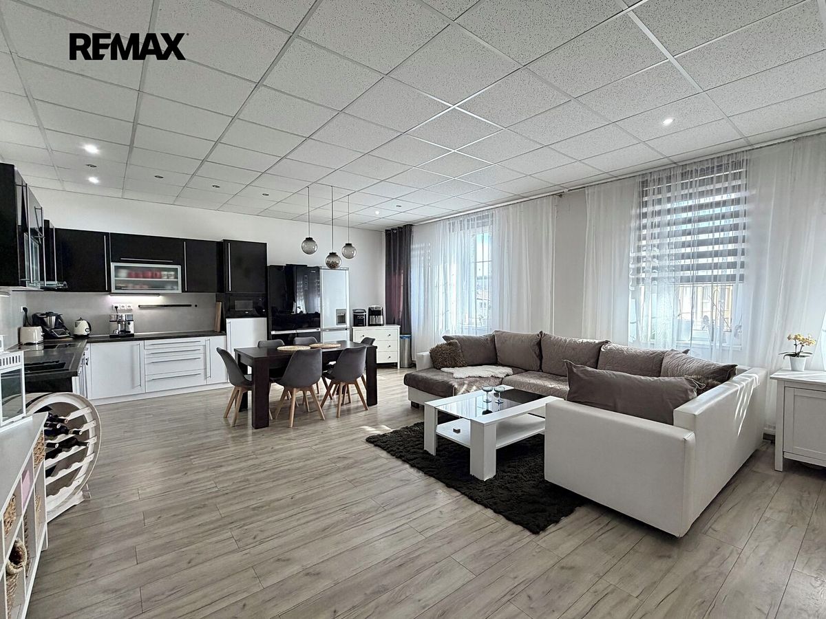 Prodej vícegeneračního domu 466 m², pozemek 778 m²