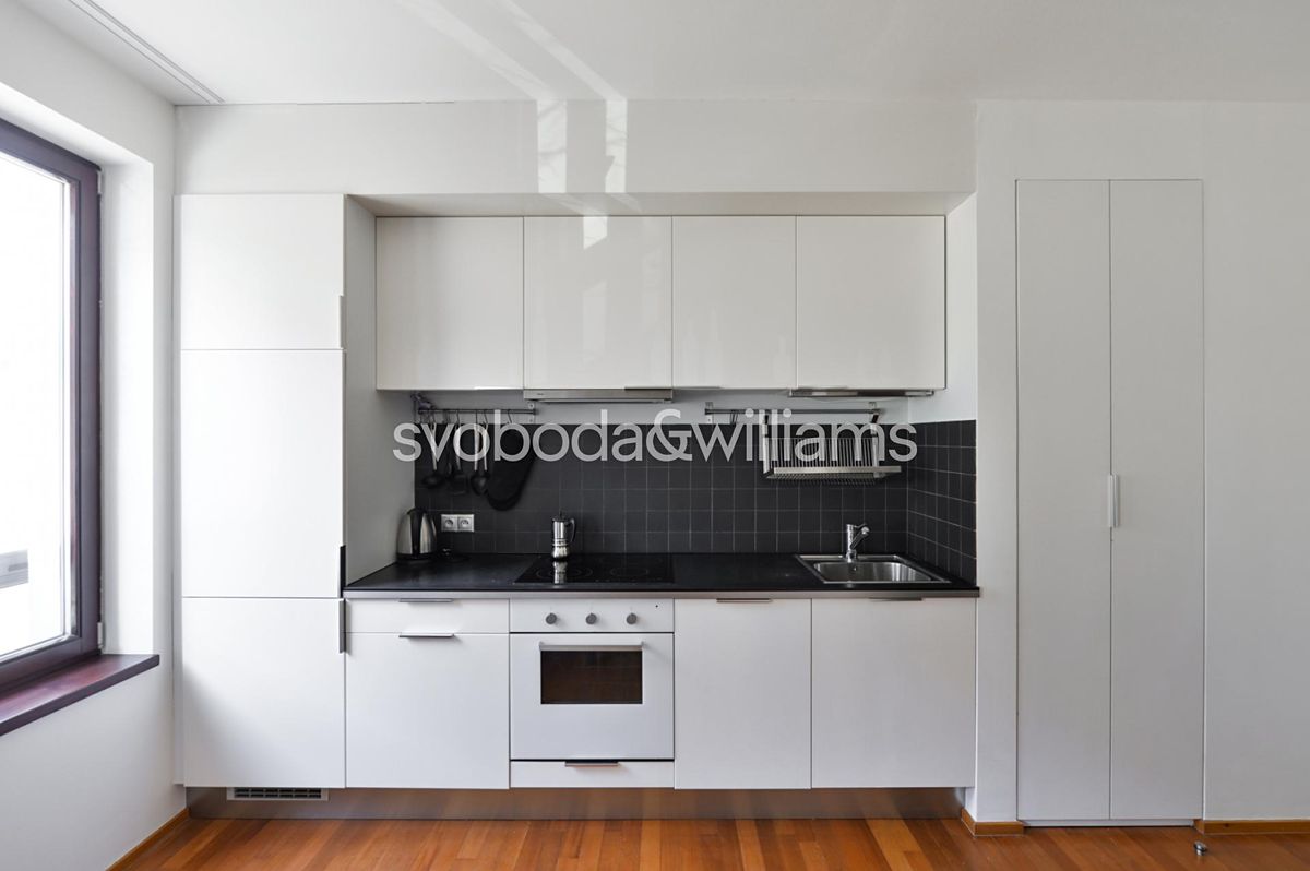 Pronájem bytu 2+kk 55 m² – fotografie 4