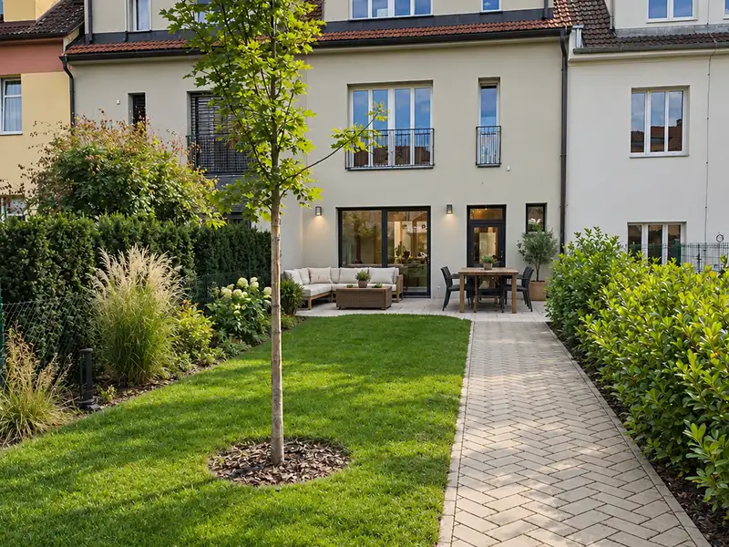 Pronájem rodinného domu 240 m², pozemek 500 m², Praha – náhled fotky 1