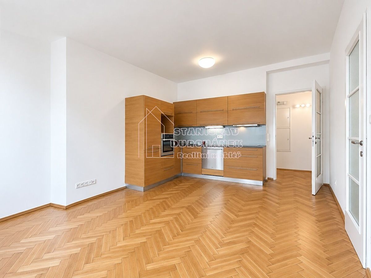Pronájem bytu 2+kk 44 m² – fotografie 2
