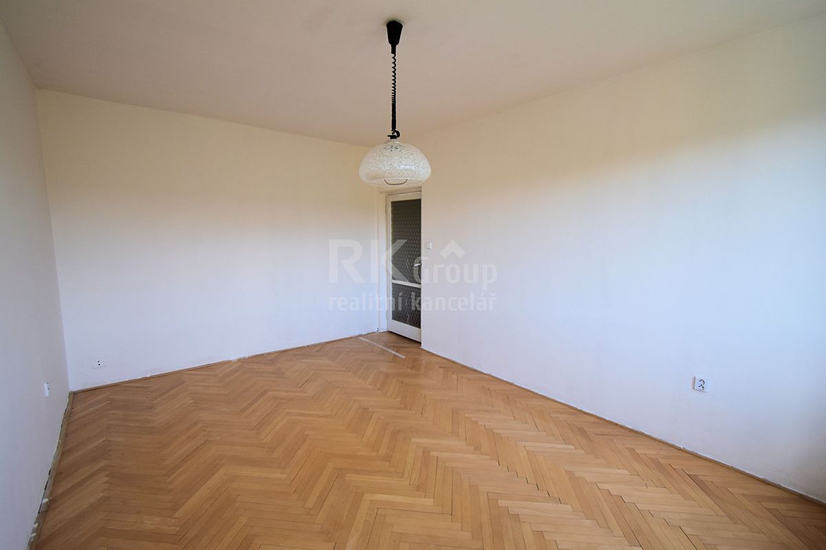 Pronájem bytu 1+1 35 m² – fotografie 3
