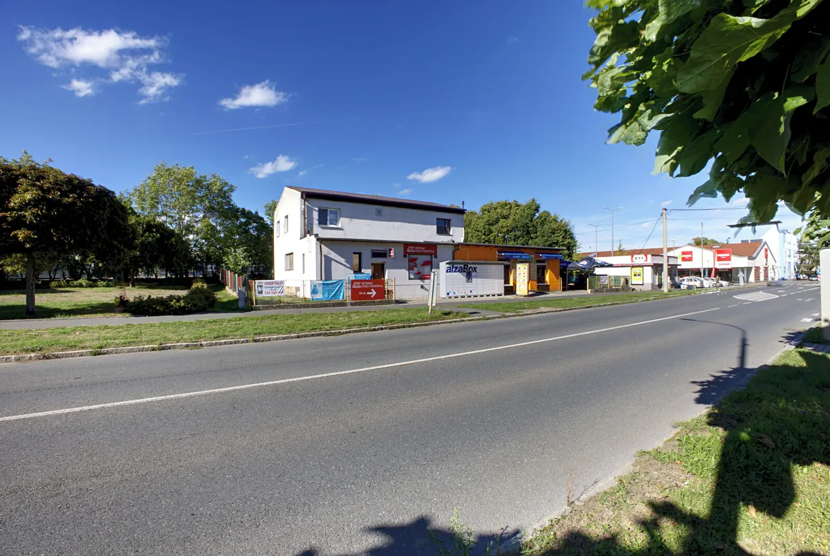 Pronájem obchodního prostoru 93 m²