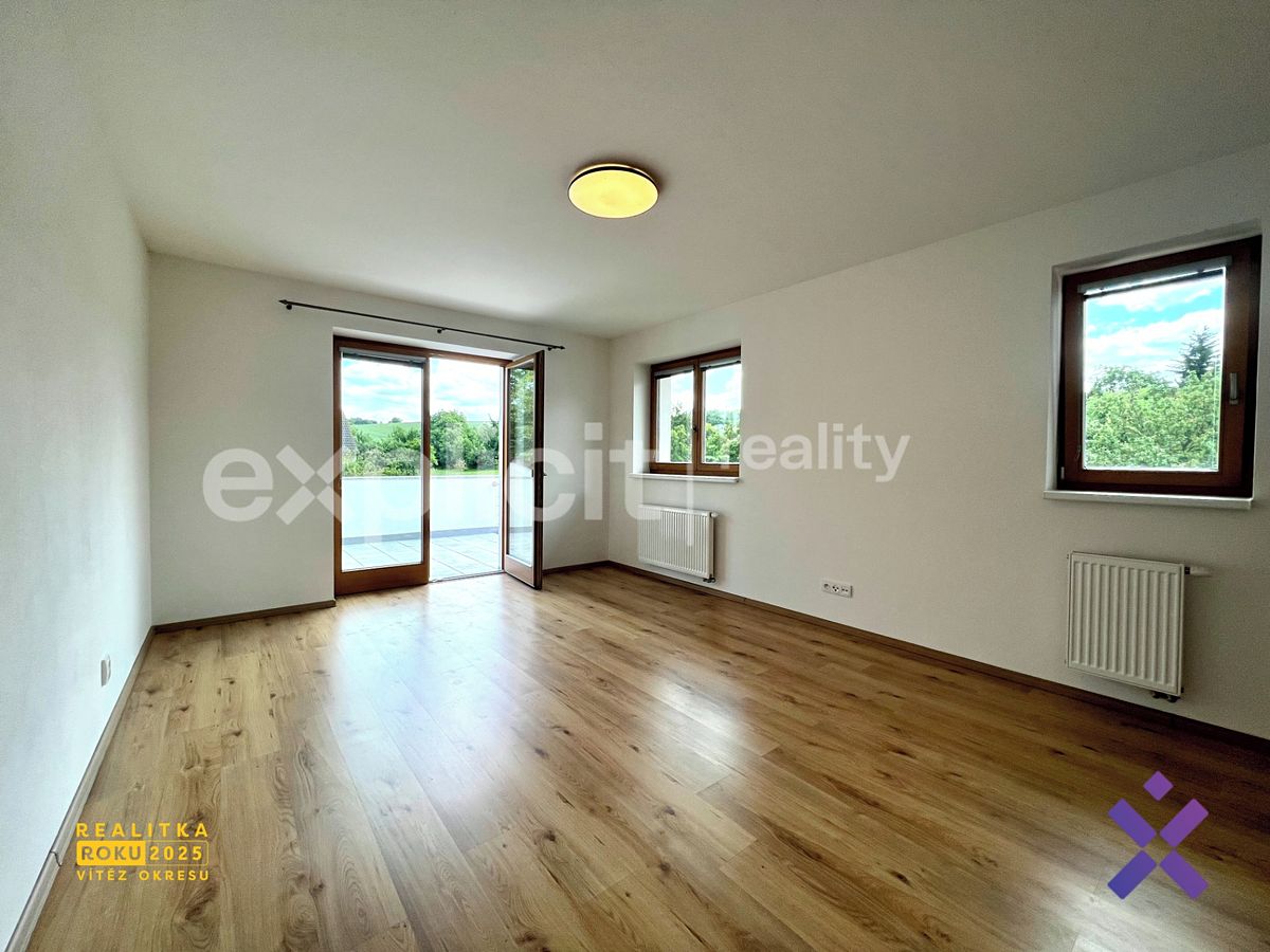 Pronájem bytu 4+kk 152 m² – fotografie 2