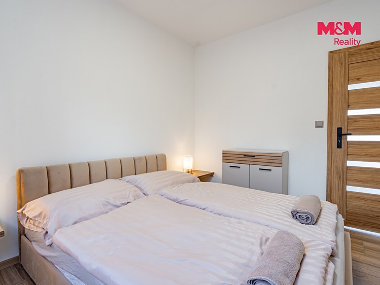 Prodej komerčního prostoru, 226 m² (11 z 30)