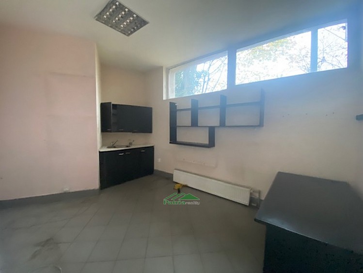 Комерційне приміщення в оренду, 223 м² (7 з 8)