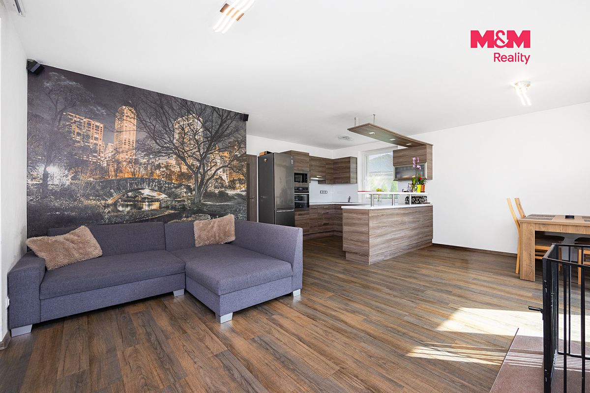 Prodej rodinného domu 118 m², pozemek 1050 m² – fotografie 3