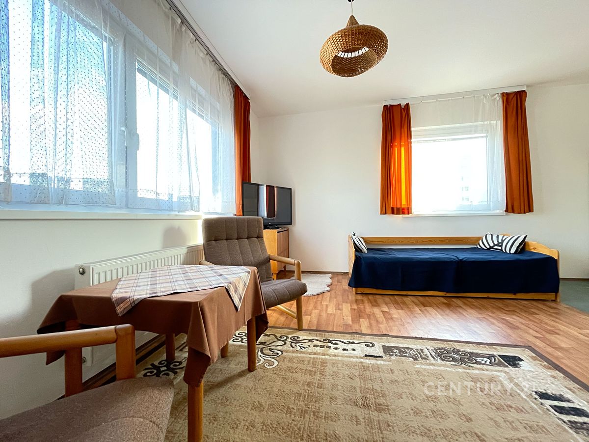 Pronájem bytu 1+kk 43 m² – fotografie 2