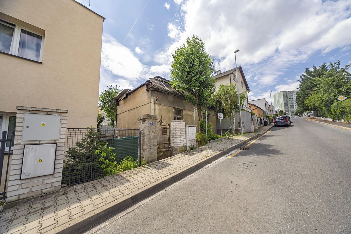 Prodej rodinného domu 54 m², pozemek 179 m² – fotografie 2