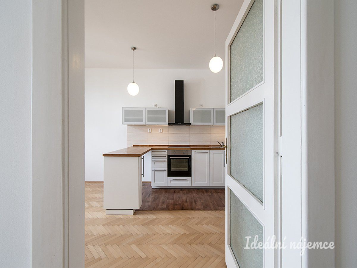 Pronájem bytu 2+kk 47 m² – fotografie 4