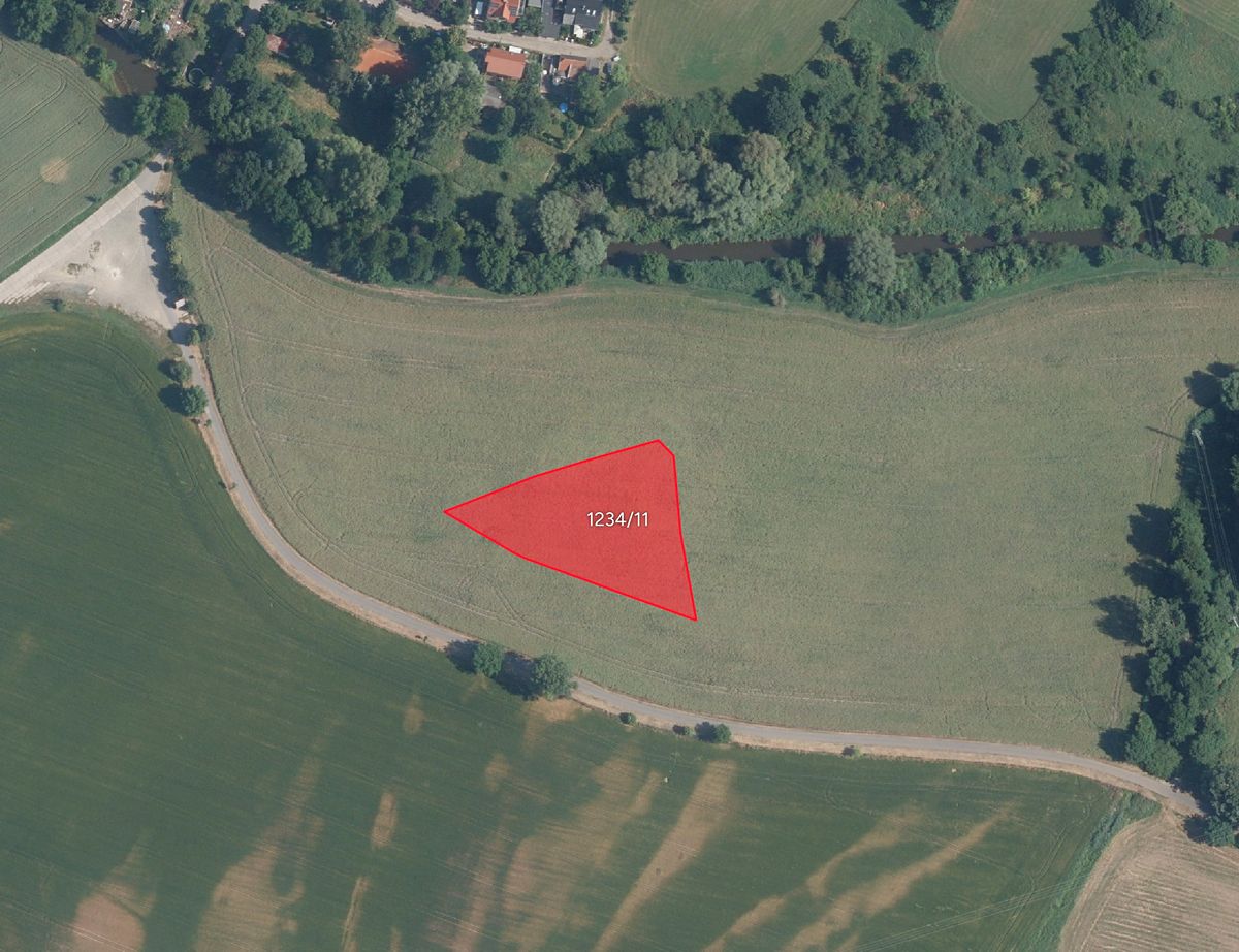 Prodej pole 3108 m², Kostelec nad Labem – fotka 1 z 3