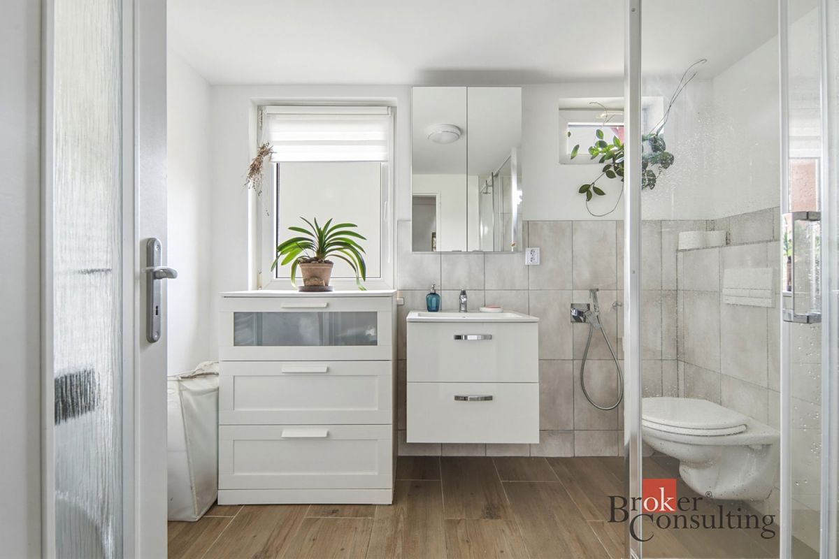 Prodej rodinného domu 135 m², pozemek 1115 m² – fotografie 4