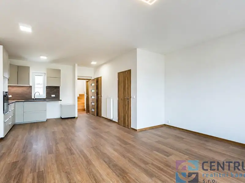 Pronájem rodinného domu 97 m², pozemek 119 m², Liberec – náhled fotky 3