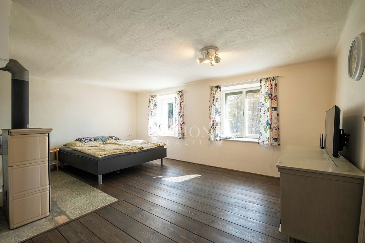 Prodej rodinného domu 90 m², pozemek 589 m² – fotografie 2