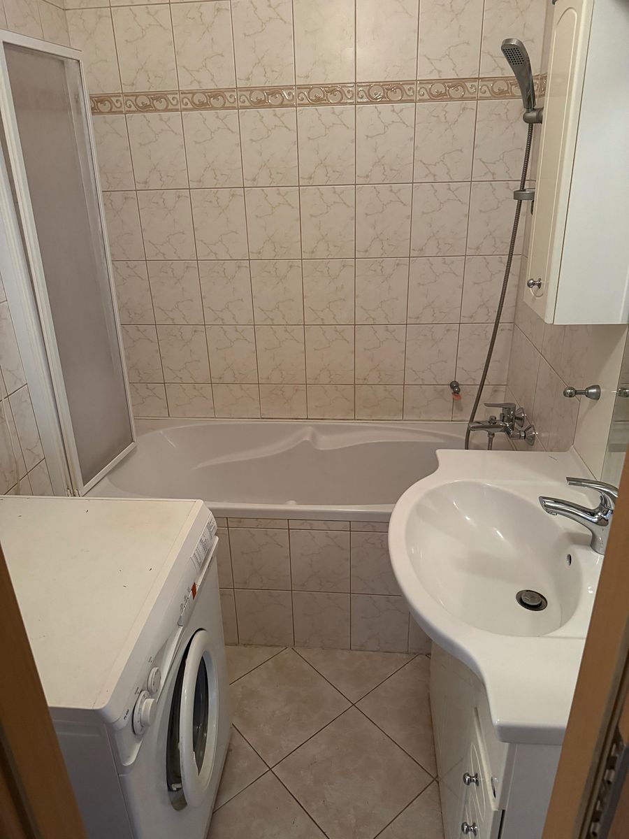 Pronájem bytu 4+1 101 m² – fotografie 2