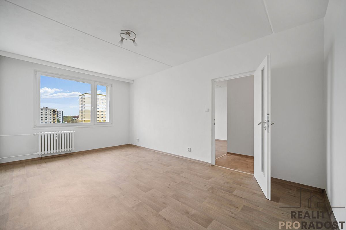 Pronájem bytu 1+1 51 m² – fotografie 3