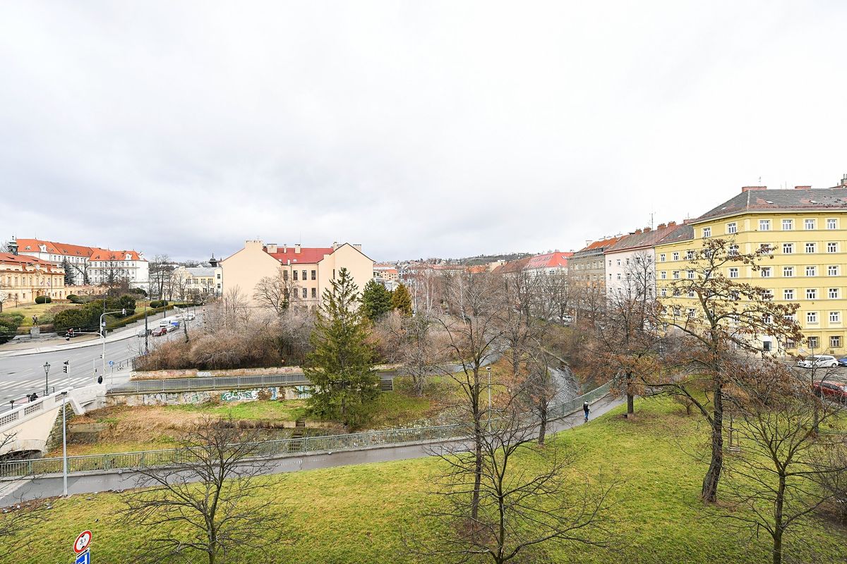 Pronájem bytu 2+kk 33 m² – fotografie 4