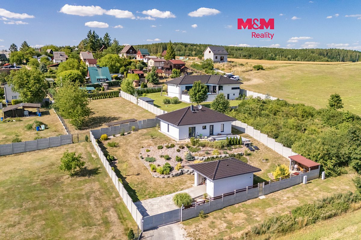 Prodej rodinného domu 92 m², pozemek 1009 m²