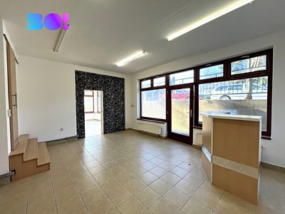 Комерційне приміщення на продаж, 78 м² (2 з 13)