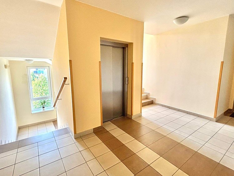 Wohnung 3+kk zum Kauf, 80 m² (24 von 28)
