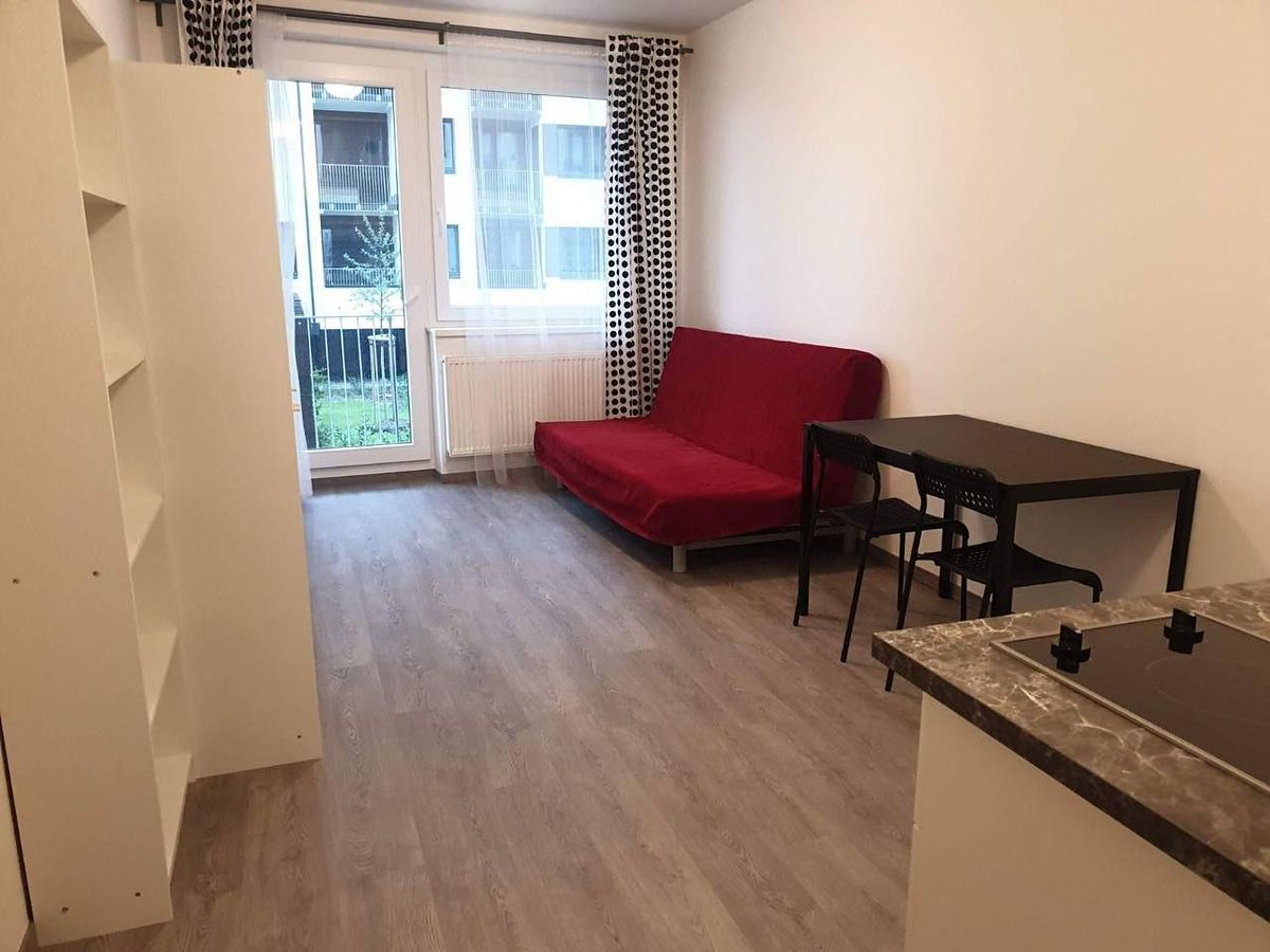 Pronájem bytu 1+kk 26 m² – fotografie 4