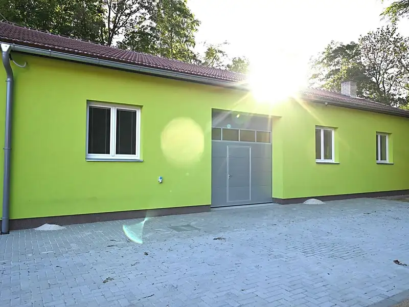 Pronájem výrobní haly, prostoru 144 m², Bílovice nad Svitavou – náhled fotky 1