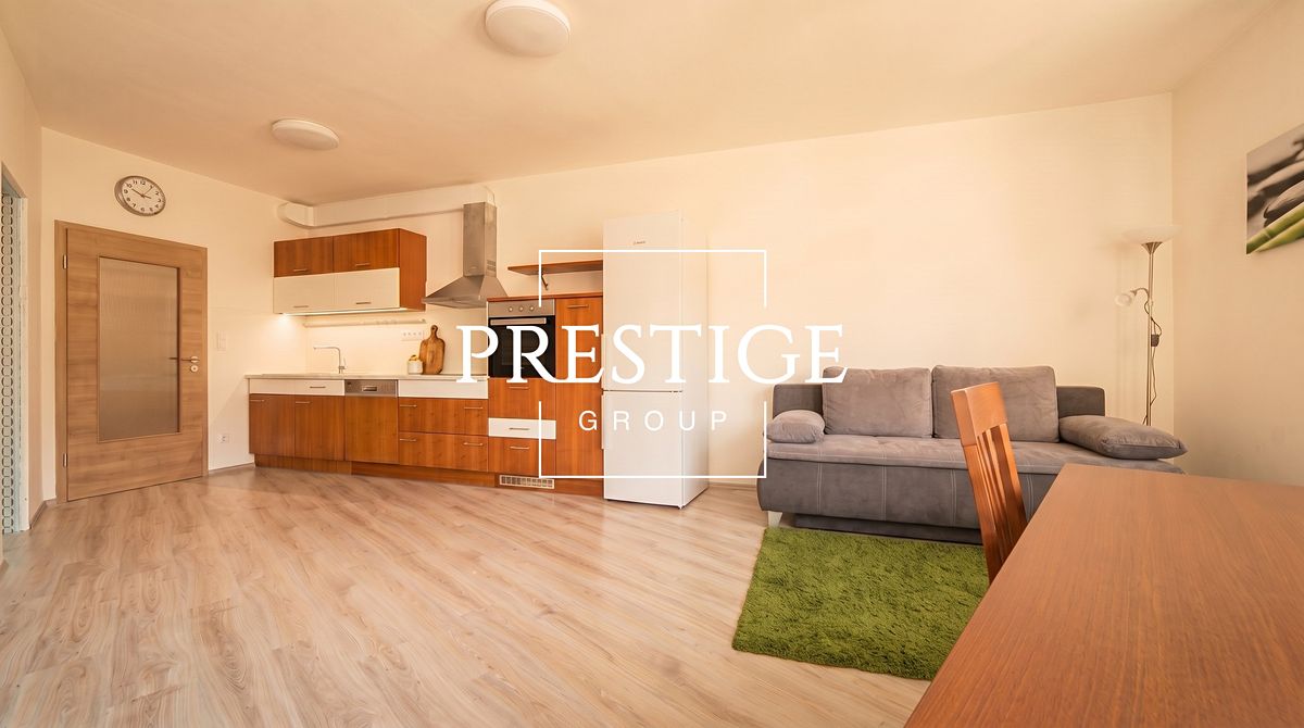 Pronájem bytu 2+kk 52 m² – fotografie 3