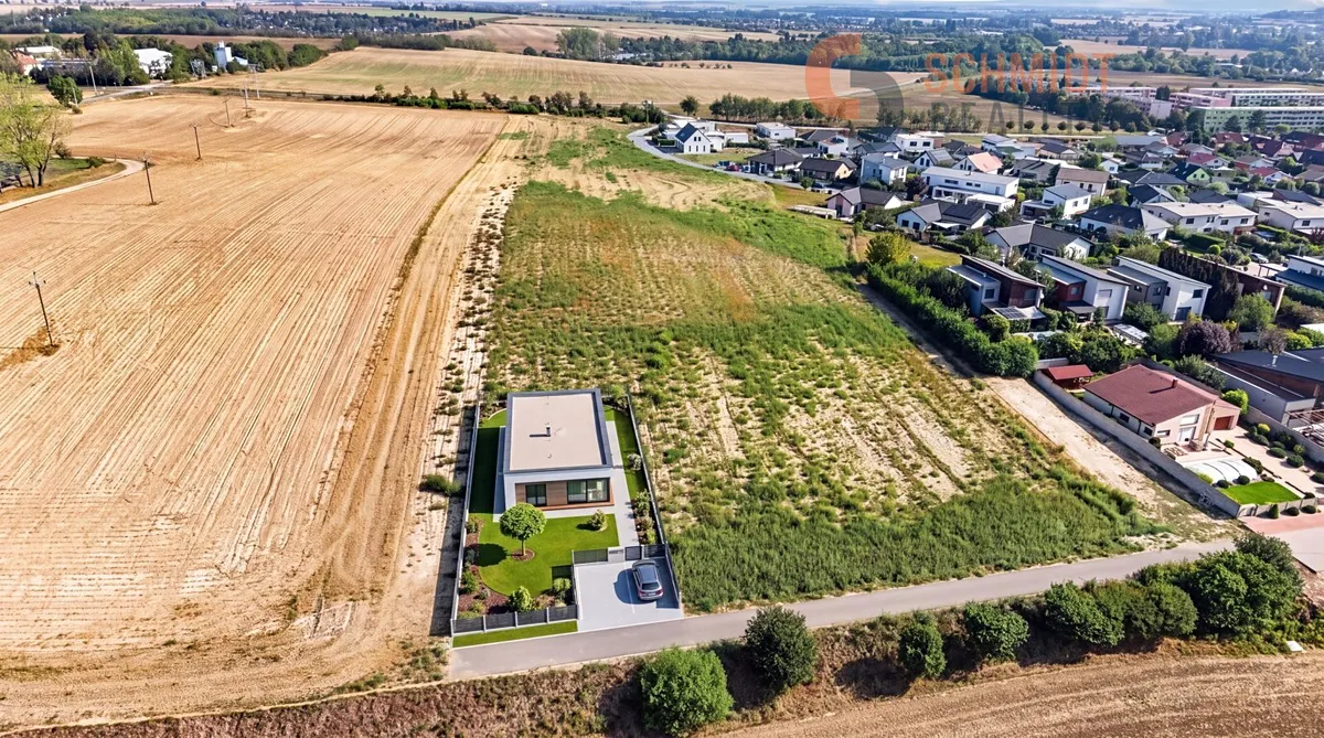 Prodej stavebního pozemku 988 m²