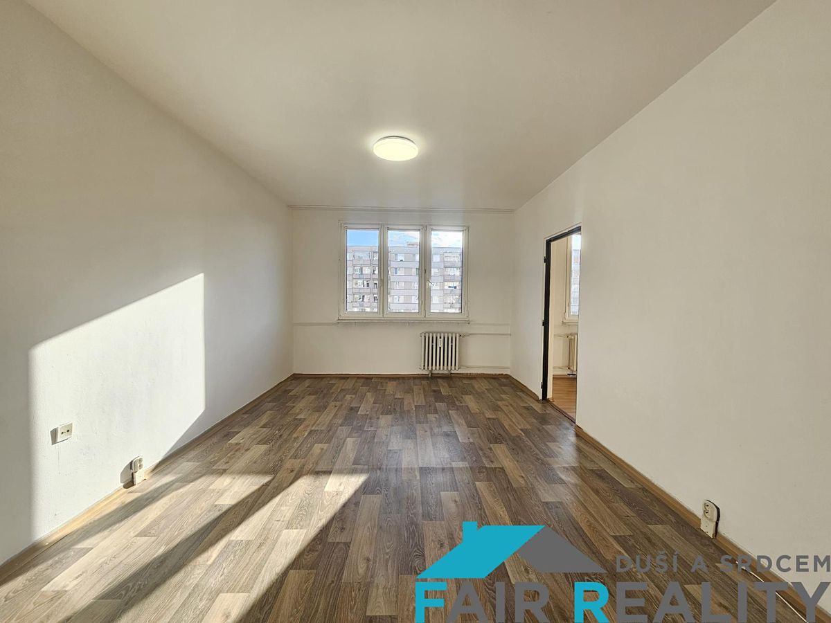 Pronájem bytu 2+1 61 m² – fotografie 3