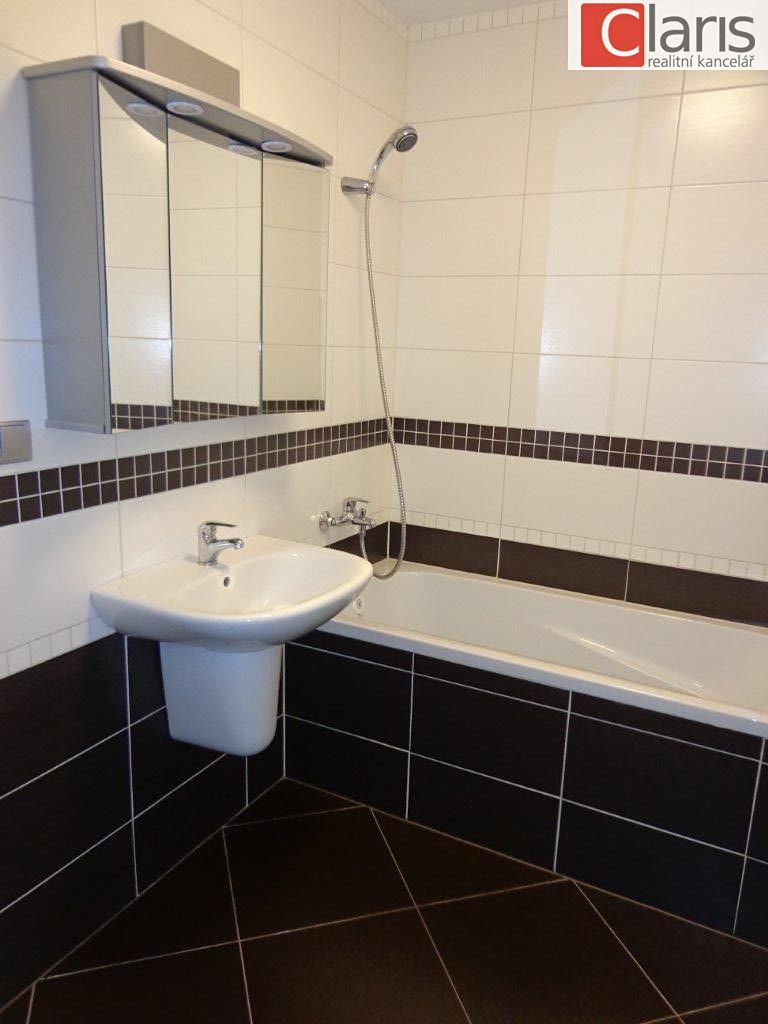 Pronájem bytu 2+kk 62 m² – fotografie 5