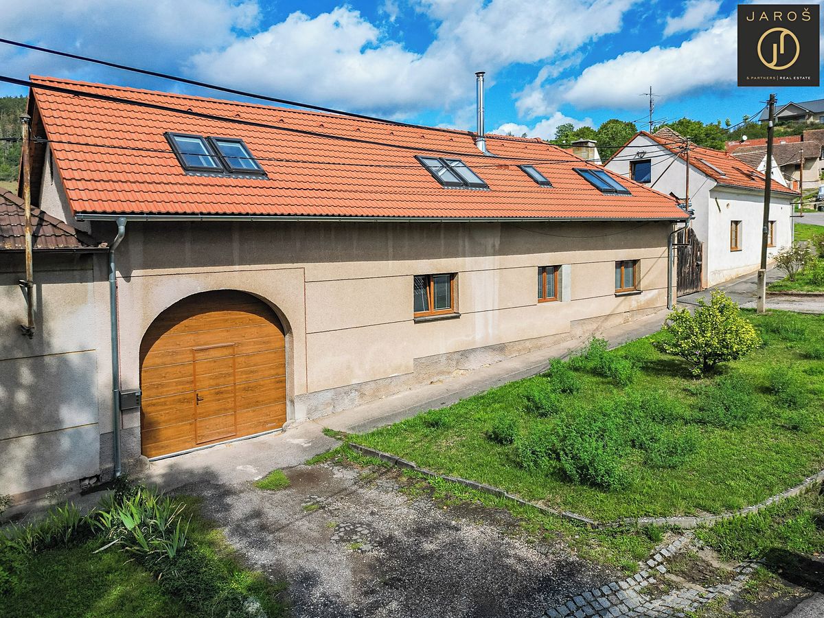 Prodej rodinného domu 203 m², pozemek 1153 m²