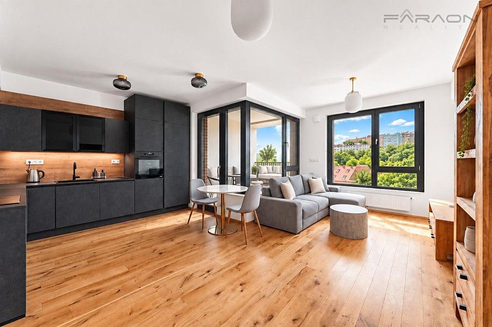 Pronájem bytu 2+kk 60 m²