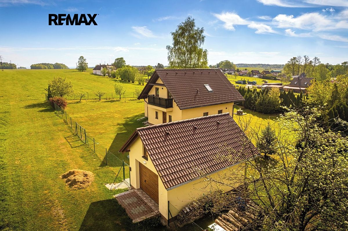 Prodej rodinného domu 126 m², pozemek 1946 m² – fotografie 2