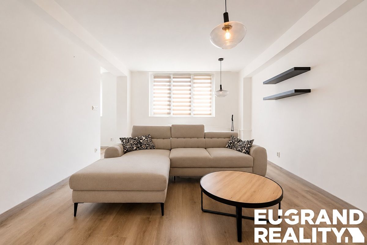 Pronájem bytu 2+kk 68 m² – fotografie 2