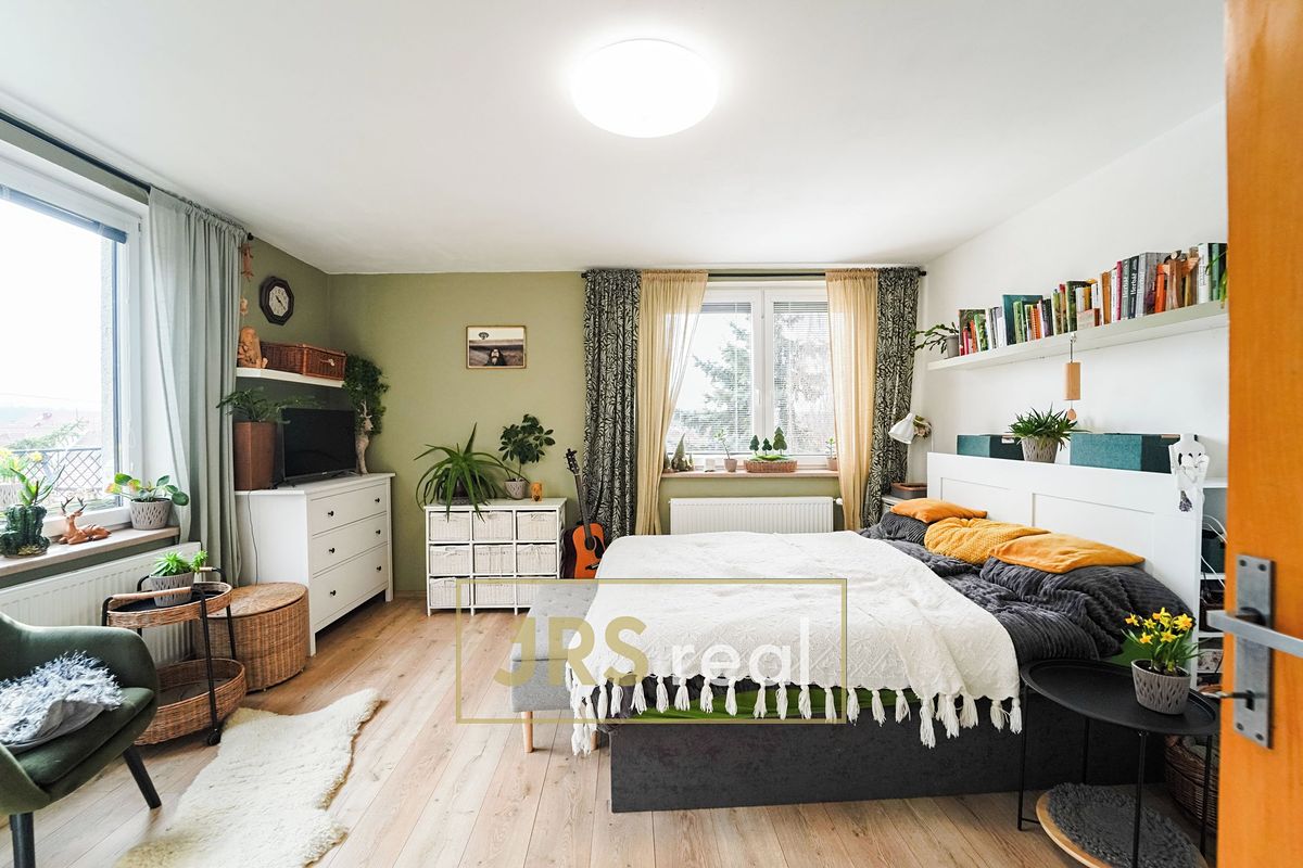 Prodej rodinného domu 295 m², pozemek 1358 m² – fotografie 5