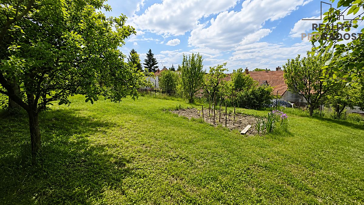 Prodej rodinného domu 94 m², pozemek 562 m² – fotografie 2