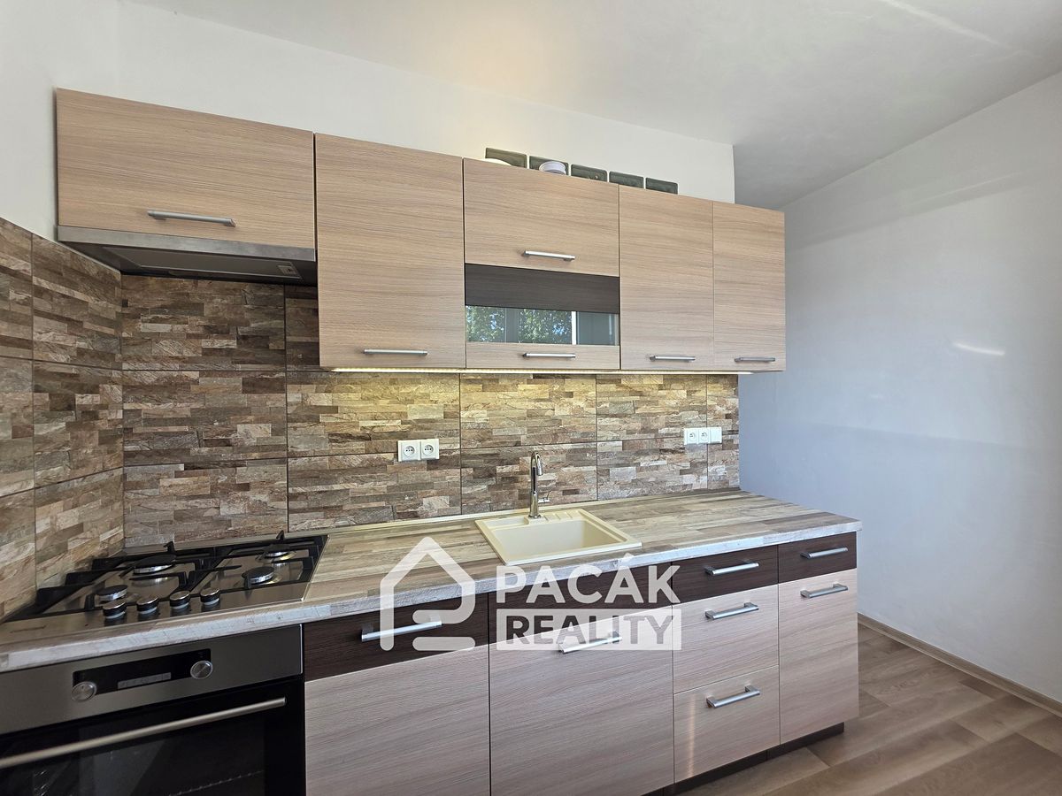 Pronájem bytu 2+1 52 m²