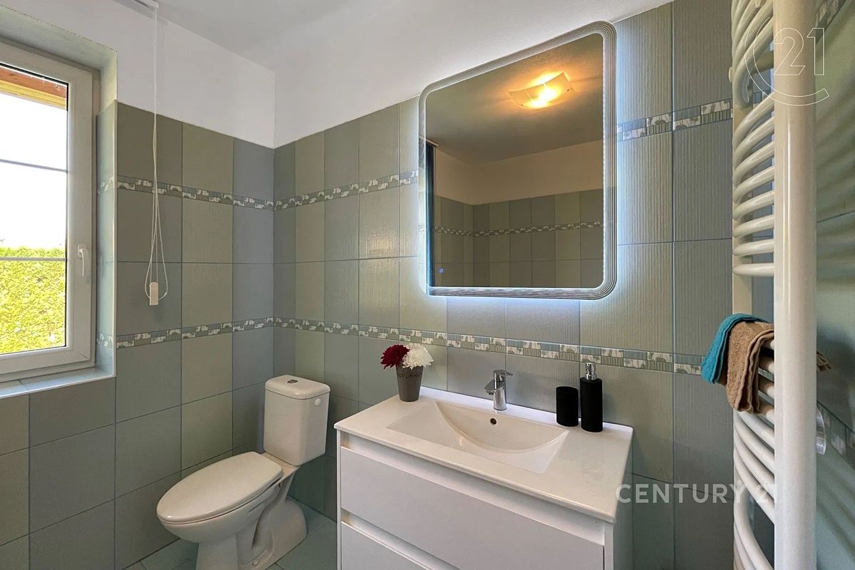 Pronájem rodinného domu 98 m², pozemek 2065 m² – fotografie 3