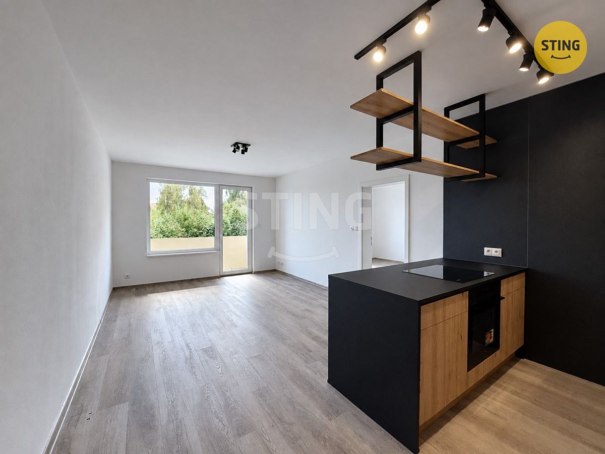 Pronájem bytu 2+kk 65 m² – fotografie 5