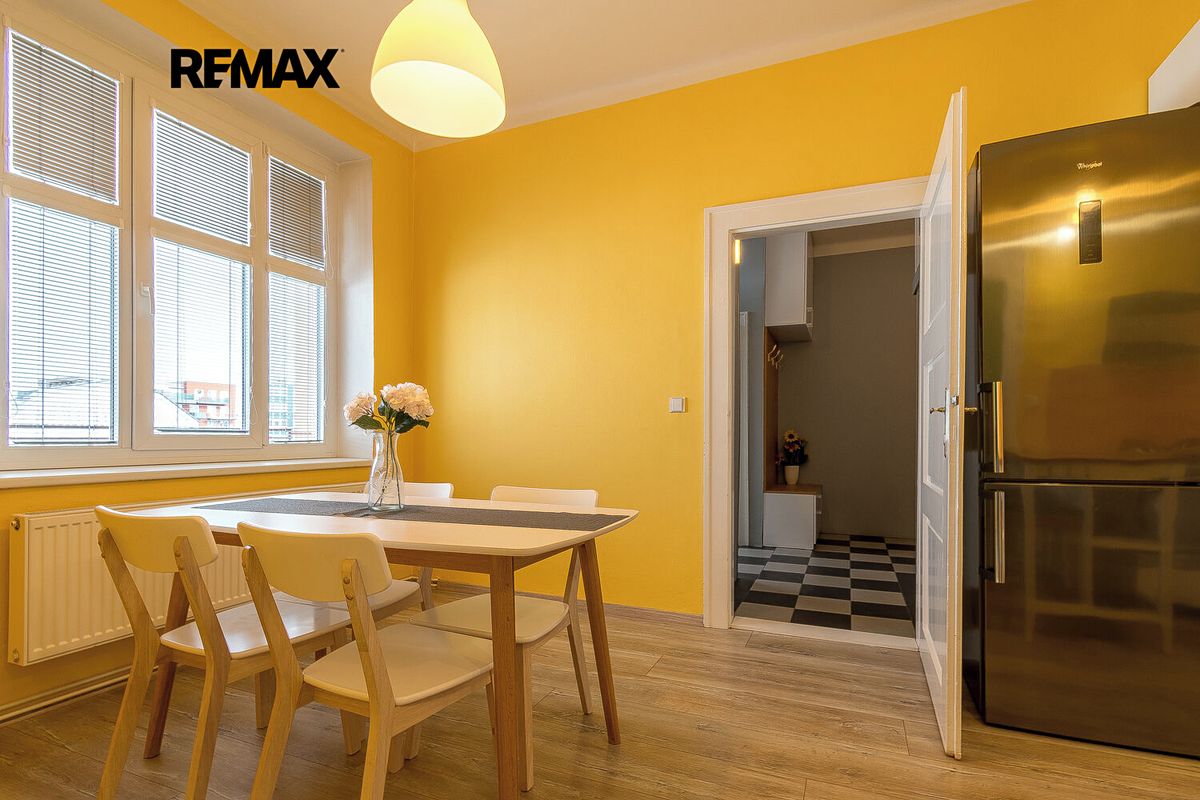 Pronájem bytu 2+kk 56 m² – fotografie 3