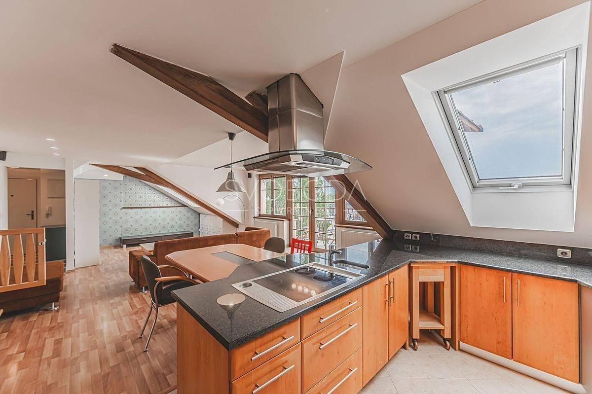 Pronájem bytu 3+kk 107 m² – fotografie 2