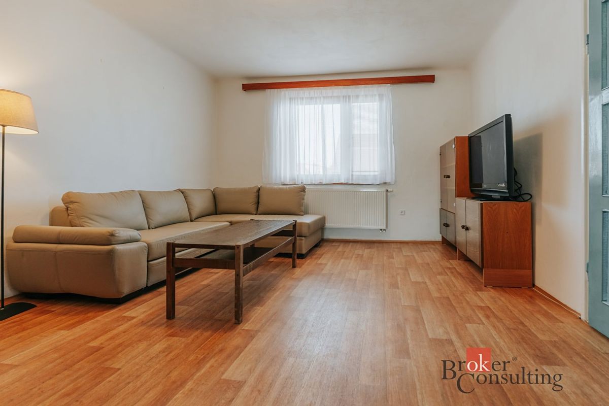 Pronájem bytu 2+1 60 m² – fotografie 5