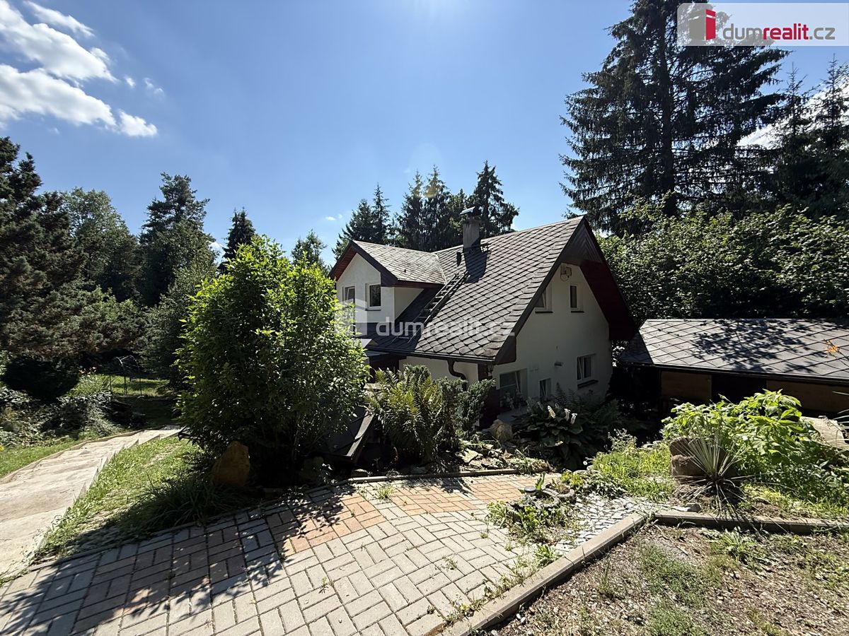Prodej rodinného domu 120 m², pozemek 1717 m² – fotografie 2