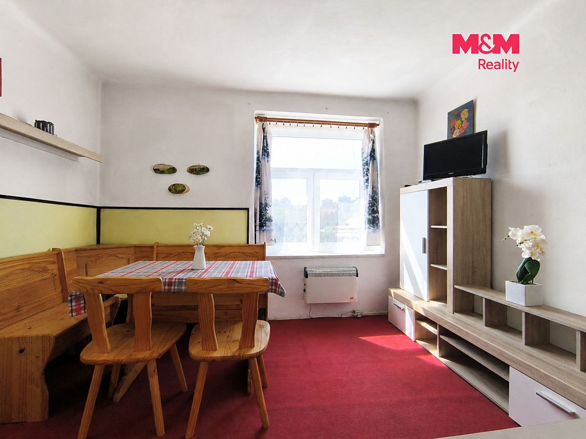 Prodej rodinného domu 95 m², pozemek 631 m² – fotografie 4