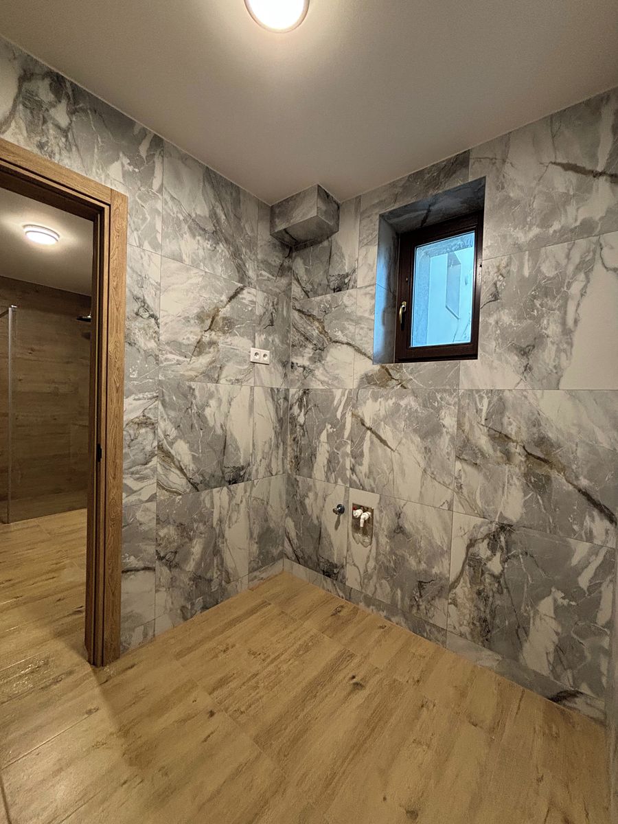 Pronájem bytu 4+kk 170 m² – fotografie 4