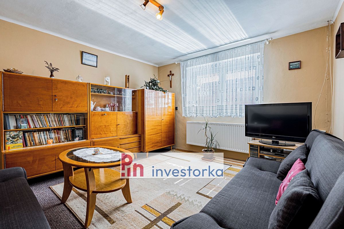 Prodej rodinného domu 160 m², pozemek 1602 m² – fotografie 5