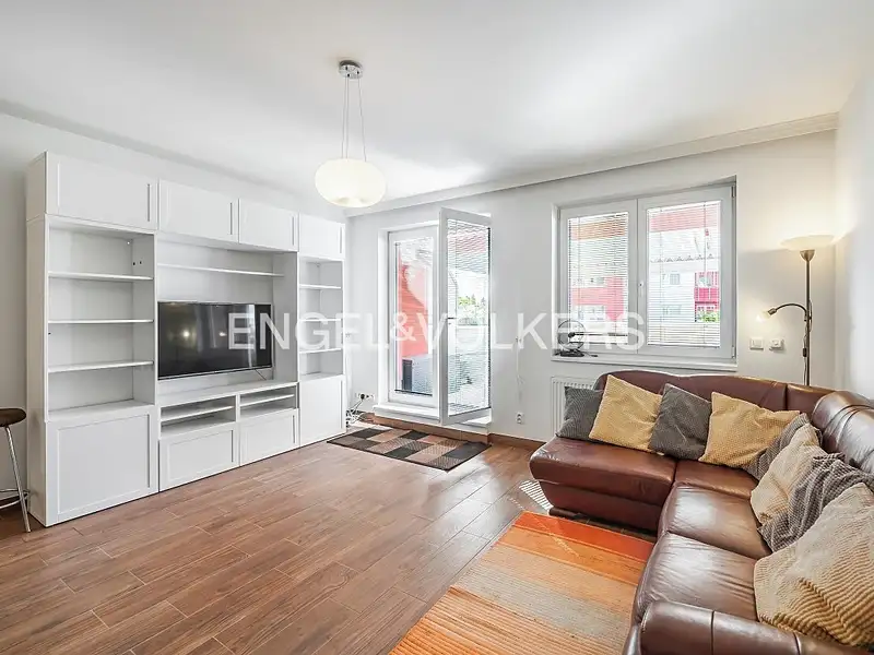 Pronájem bytu 2+kk 50 m², Praha – náhled fotky 1