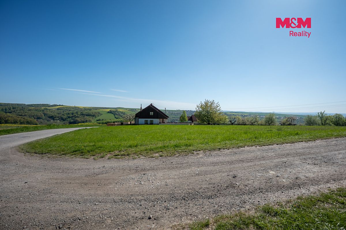 Prodej stavebního pozemku 1300 m² – fotografie 3