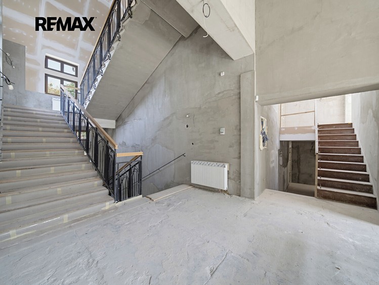 Комерційне приміщення на продаж, 1 500 м² (26 з 38)