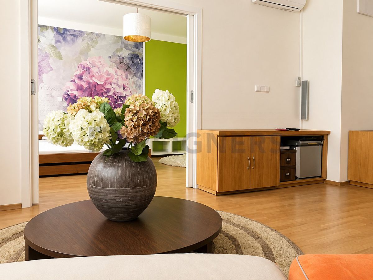 Pronájem bytu 2+1 80 m² – fotografie 4