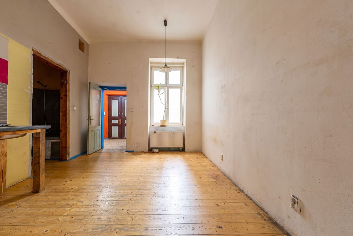 Pronájem bytu 2+kk 80 m² – fotografie 2